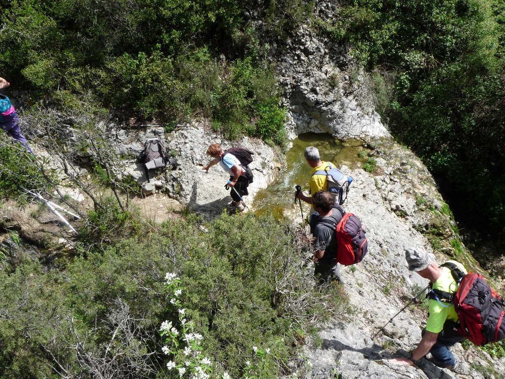 Gordes-La Sénancole-Jeudi 2 mai 2013 IA8O6H