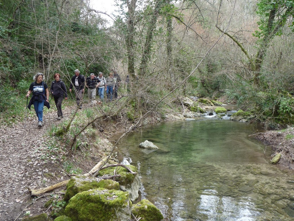 Buoux-Sivergues-Jeudi 25 mars 2010 T1QYtY