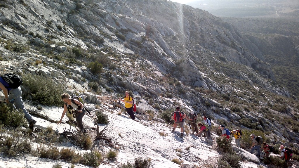 Ste Victoire-Croix de Provence par le Garagaï-Jeudi 29 mars 2012 Wjr4IG