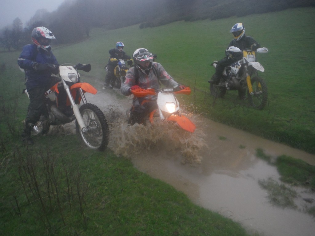 Sunday 13th December - Bikes Optional, Canoes Required - Page 3 Mn9SP9