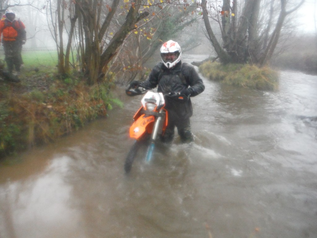 Sunday 13th December - Bikes Optional, Canoes Required - Page 3 XhOoec