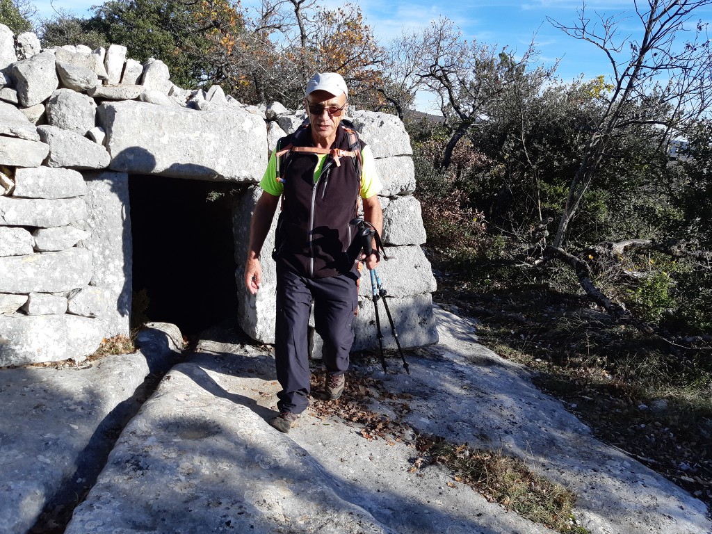 St Saturnin lès Apt-Les Aiguiers-Jeudi 29 novembre 2018 VGEbmG