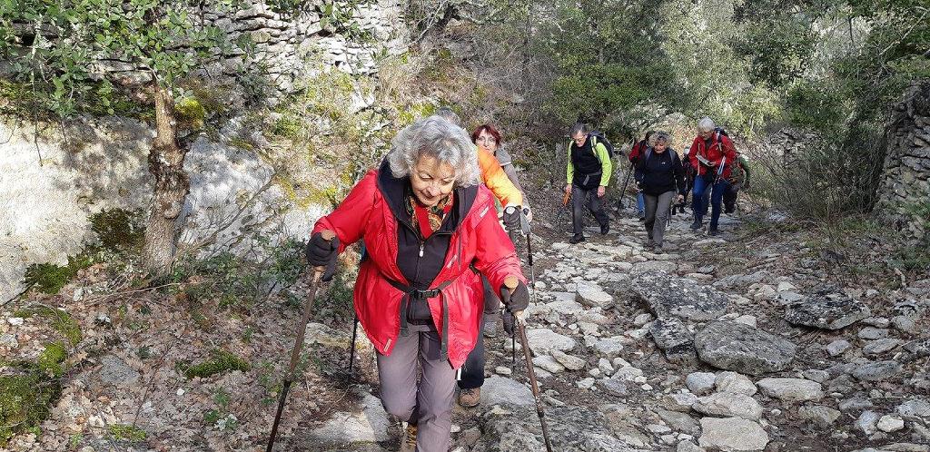 Gordes-Sénancole-Jeudi 21 février 2019 CbfyHo