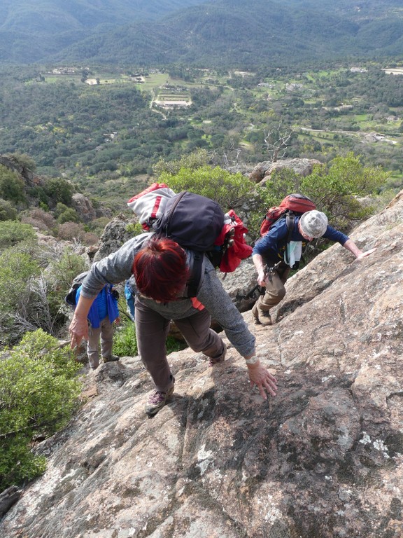 Traversée du Rocher de Roquebrune-Jeudi 29 mars 2018 OwlhLr