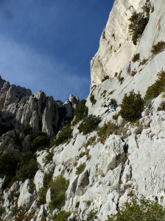 Ste Victoire-Grand Couloir-Pic des Mouches-Jeudi 30 décembre 2021 QlQNpJ