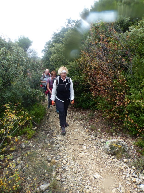 St Saturnin-lès-Apt Les Aiguiers-Jeudi 21 octobre 2021 TTLkWk