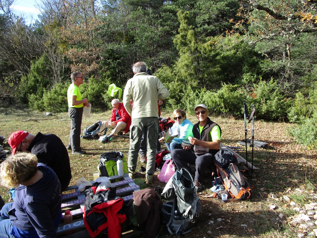 St Saturnin lès Apt-Les Aiguiers-Jeudi 29 novembre 2018 Ibc998