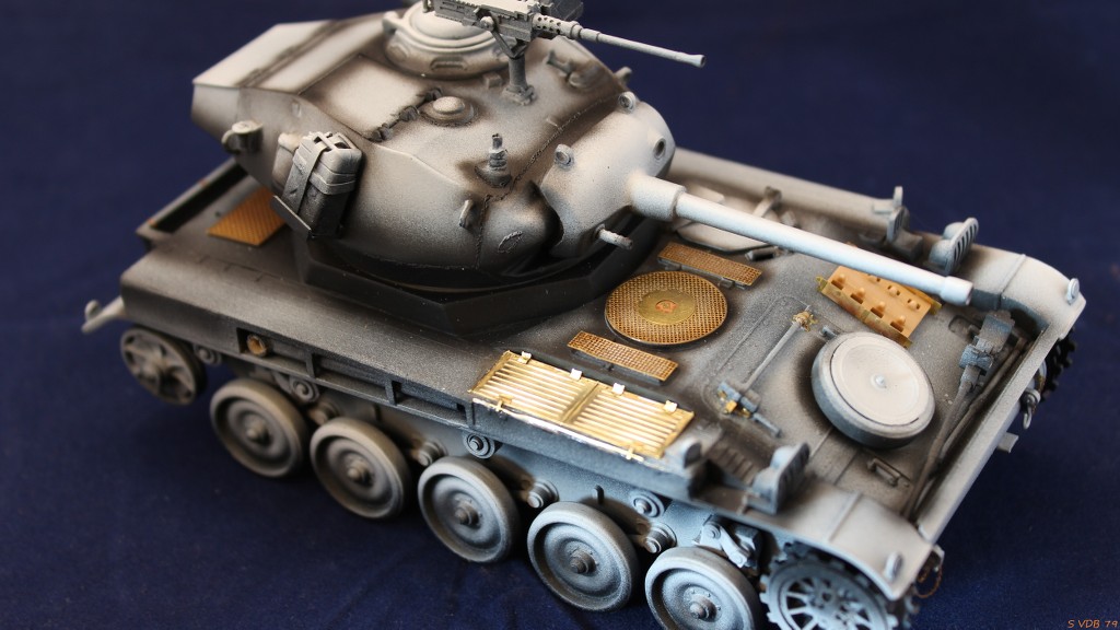 AMX13 chaffee [Terminé VMD] - Page 2 Oh43d2