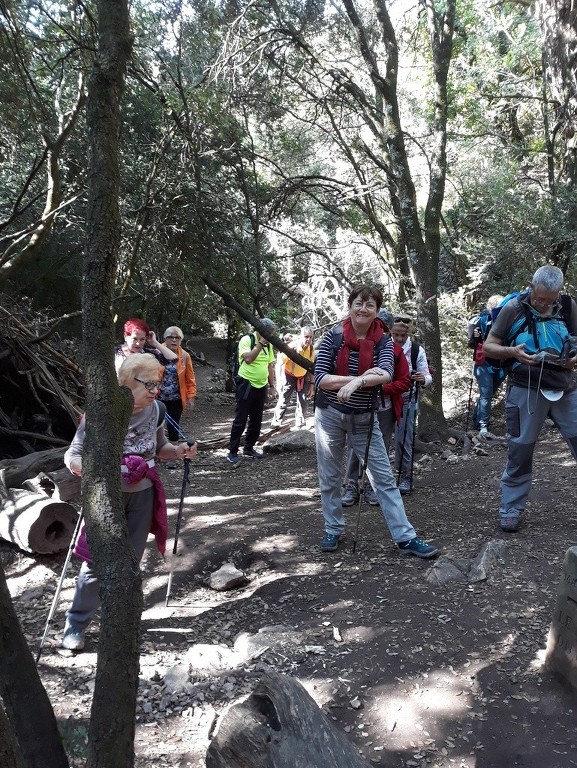 Mérindol- Gorges de Régalon - Samedi 5 mai 2018 PPT1PU