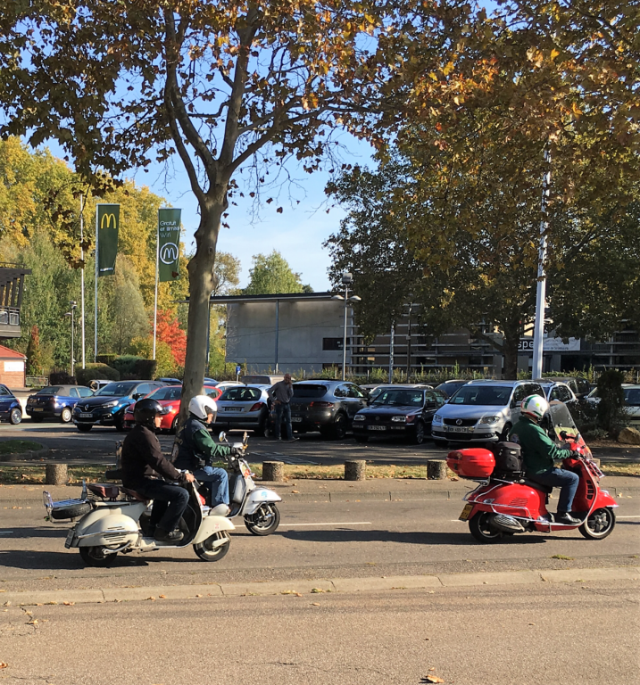 Ici le CR et les Photos du Rétro-Rencard à Strasbourg-Meinau du 8.10.2018 SJxpXN