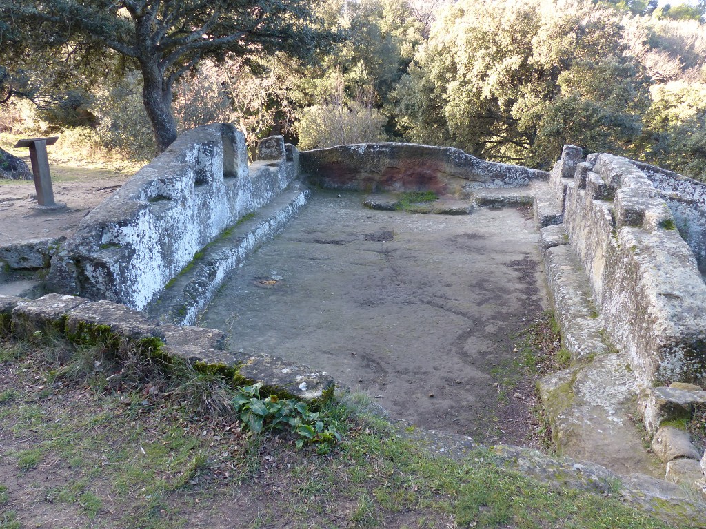 Grottes de Calès-Château de la Reine Jeanne-Jeudi 12 janvier 2017 TlSih9