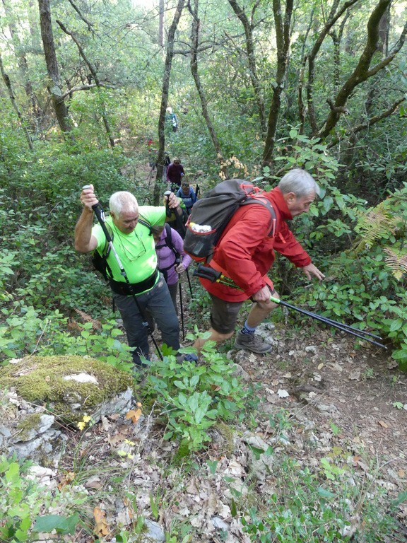 Rougiers-Source Guillandière- Château et chapelle St Jean-Jeudi 28 septembre 2017 2PWLBF