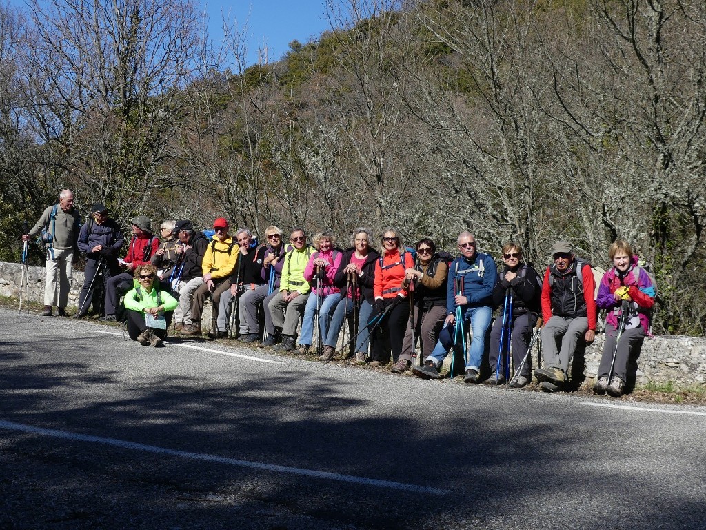 Buoux-Crêtes du Lubéron-Jeudi 22 mars 2018 3QL4tv