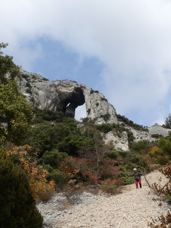 Lubéron-Vallon de l'Arc-Arche du Portalas-Jeudi 9 novembre 2017 56UFkQ