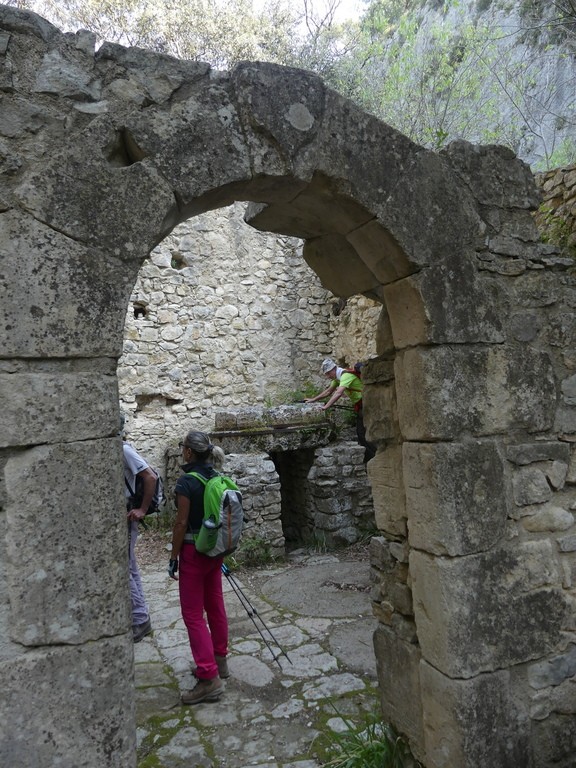 Joucas-Gorges de la Véroncle-Jeudi 18 avril 2019 6mHBAa