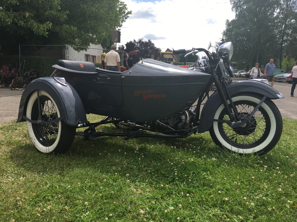 Ici le CR et les Photos de l' Expo Autos-Motos-Tracteurs à Riedseltz du 24.06.2018 G4rzKI