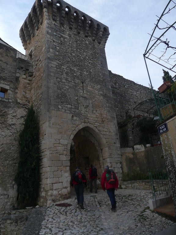 St Saturnin lès Apt-Les Aiguiers-Jeudi 29 novembre 2018 IpUOiz