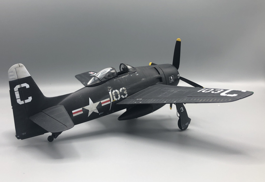 JOLLY ROGERS HISTORY F8F2 BEARCAT HOBBYBOSS 1/48 MBK8wV