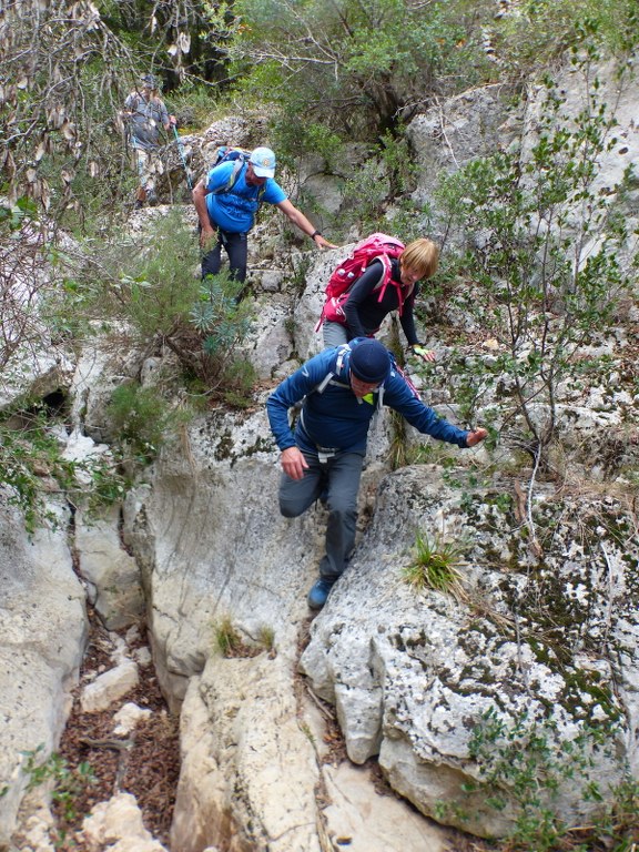 Garlaban-Lascours-Grand Vallon (les Cuvettes)-Jeudi 17 mars 2022 IuXWjc