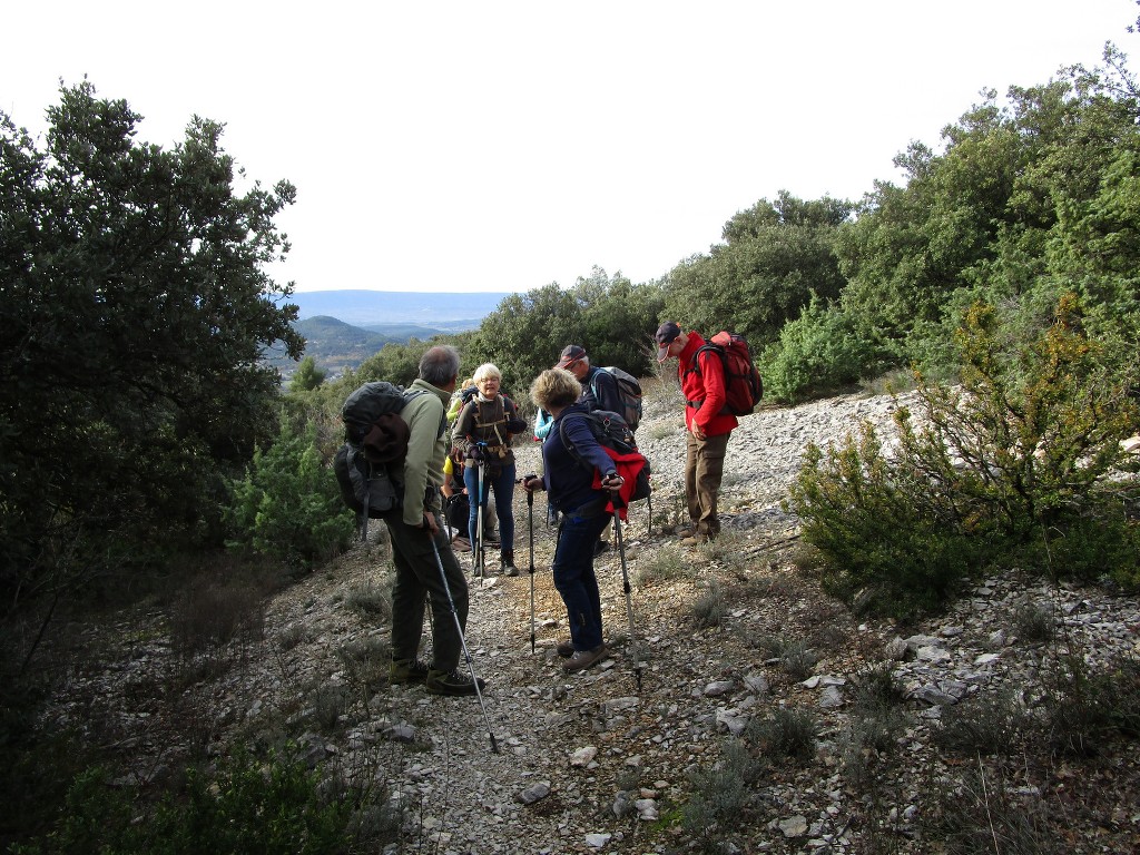 St Saturnin lès Apt-Les Aiguiers-Jeudi 29 novembre 2018 LXR8if