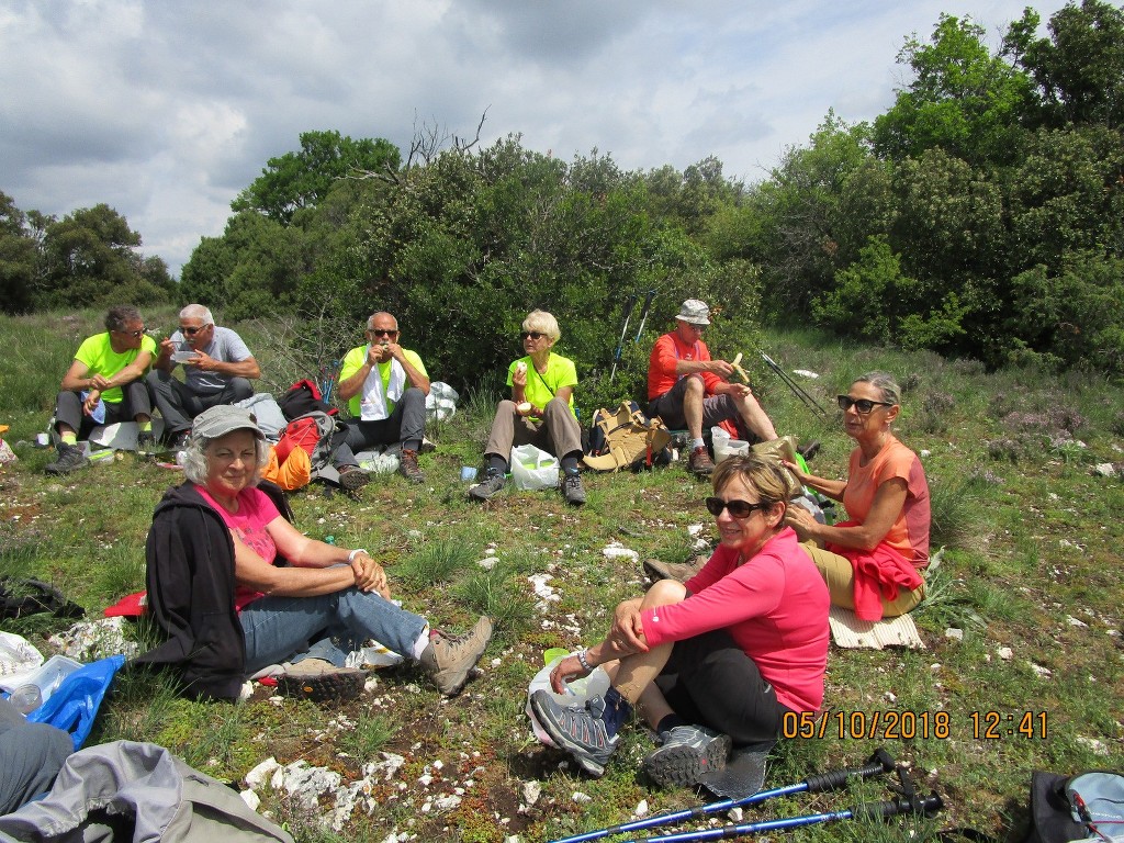 St Saturnin-lès-Apt-Baume Roustan-Jeudi 10 mai 2018 Sl71k5