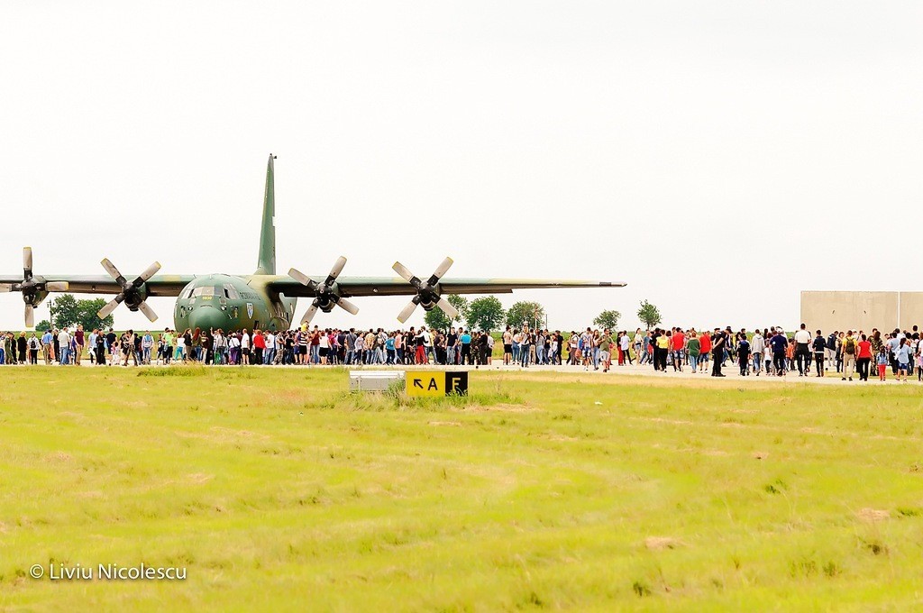 Boboc Air Show - BOBAS 2017 - 17 iunie 2017 ACnujY