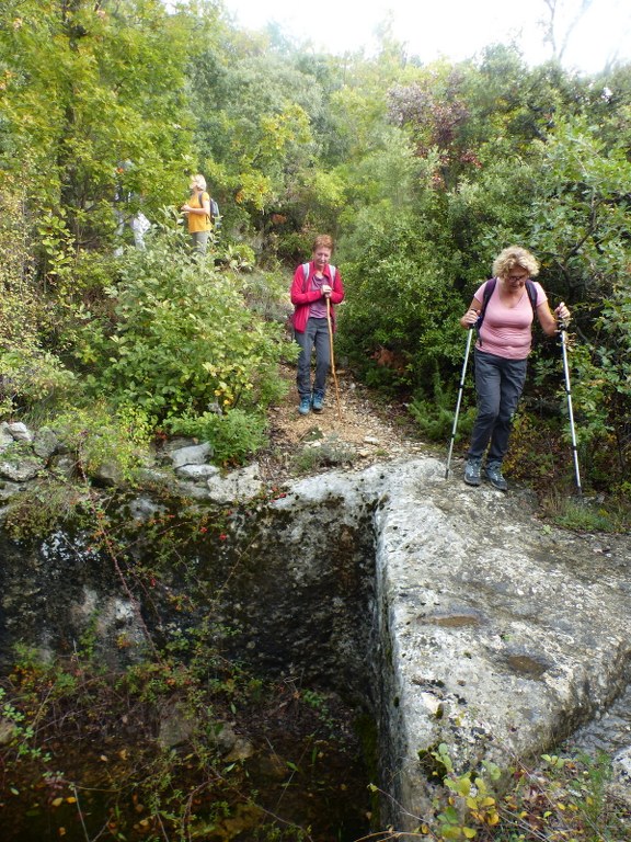 St Saturnin-lès-Apt Les Aiguiers-Jeudi 21 octobre 2021 Jb6x41