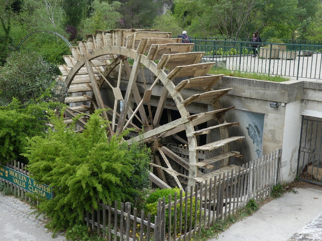 Fontaine de Vaucluse-Vallon de Lescure-Jeudi 25 avril 2019 LN5ltU