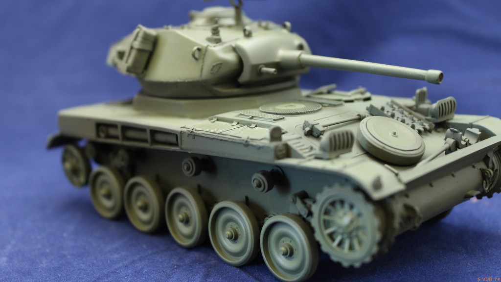 AMX13 chaffee [Terminé VMD] - Page 2 Plb7Kn