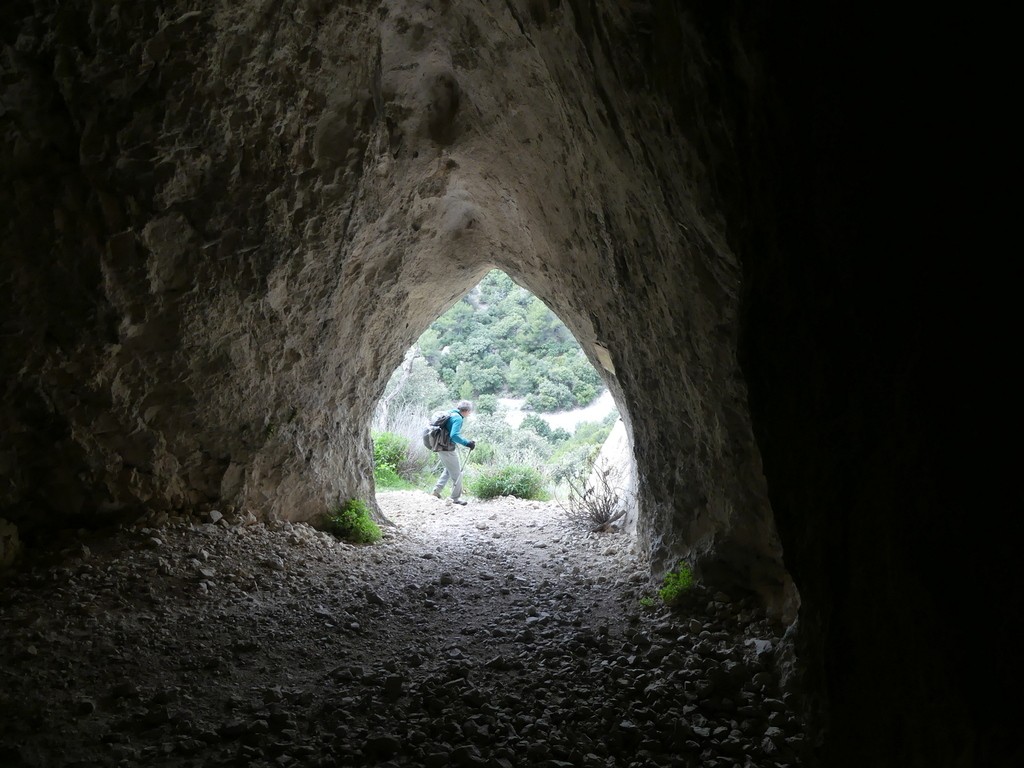 Fontaine de Vaucluse-Vallon de Lescure-Jeudi 25 avril 2019 YDmvPO