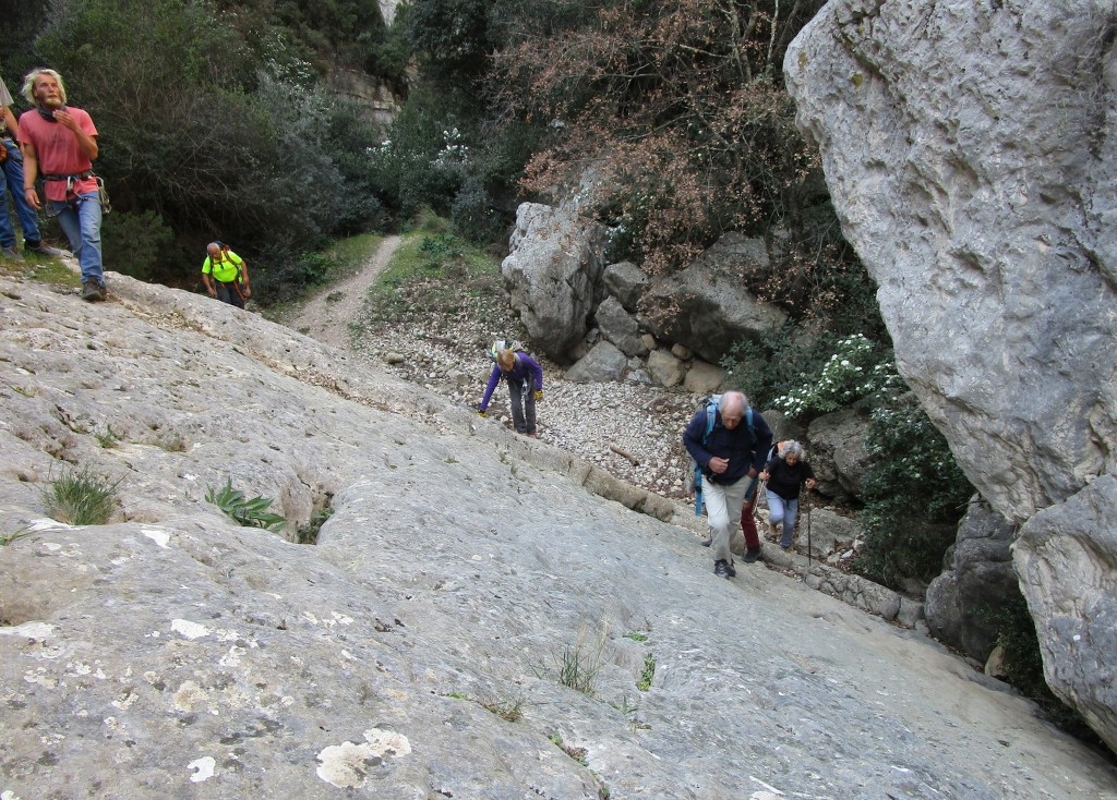 Ollioules-Gorges du Destel-Jeudi 28 mars 2019 JJv6pr