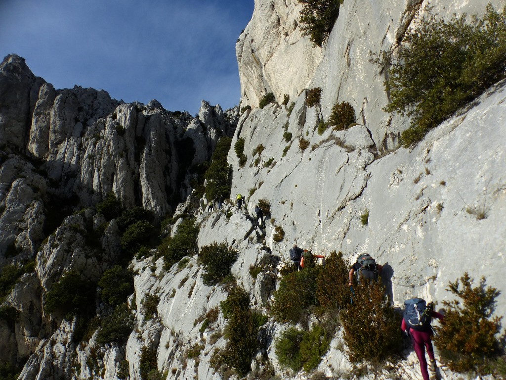 Ste Victoire-Grand Couloir-Pic des Mouches-Jeudi 30 décembre 2021 KnzYkL