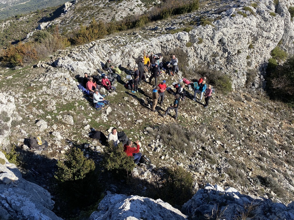 Ste Victoire-Croix de Provenvce par le tracé Vert-Jeudi 24 novembre 2022 RQI6CD