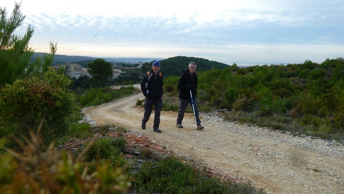 ( Colette ) Les Pennes Mirabeau - Jeudi après-midi 7 décembre 2023 EI5zAx