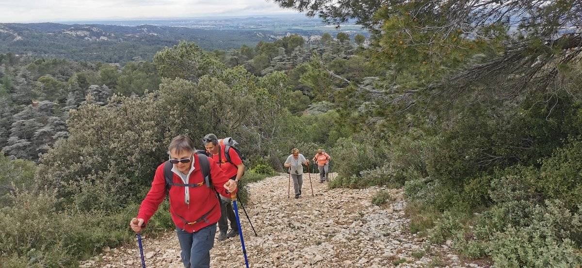 ( René et Pierre ) St Rémy de Provence - Jeudi 28 mars 2024 E7UVMA