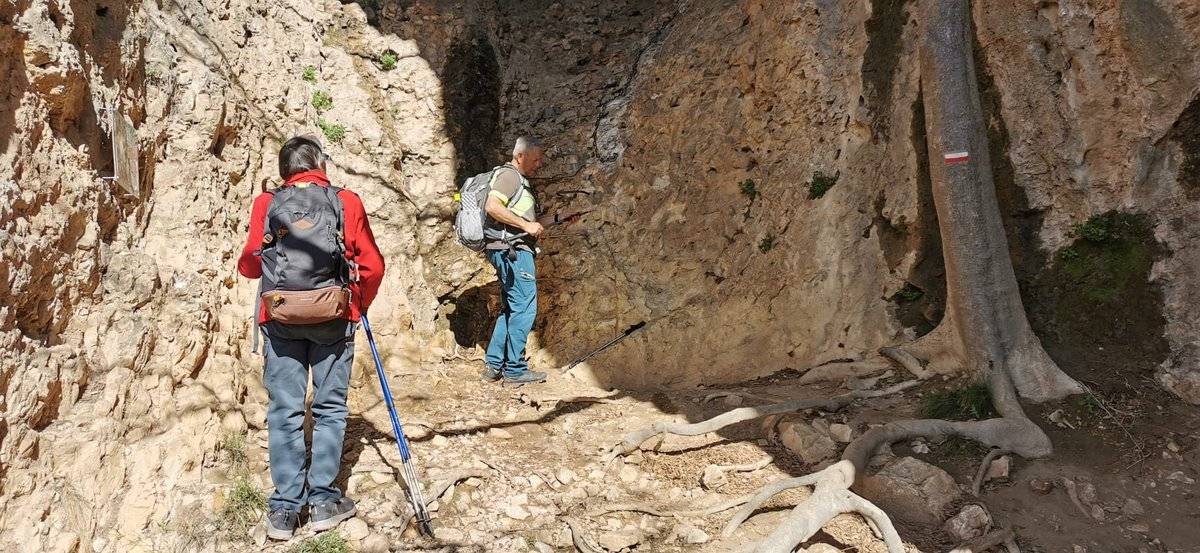 ( René et Pierre ) St Rémy de Provence - Jeudi 28 mars 2024 H3Ampr