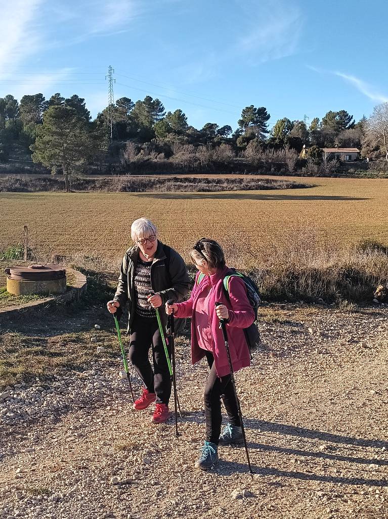 ( Colette ) Luynes - Jeudi après-midi 4 janvier 2024 Uj3ejE