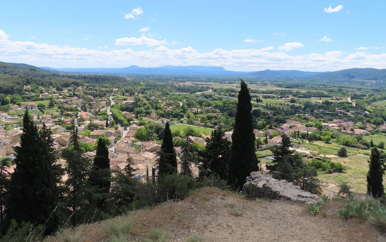 ( Jean Marie et Gérard ) Lourmarin - Jeudi 11 mai 2023 OKaPqM