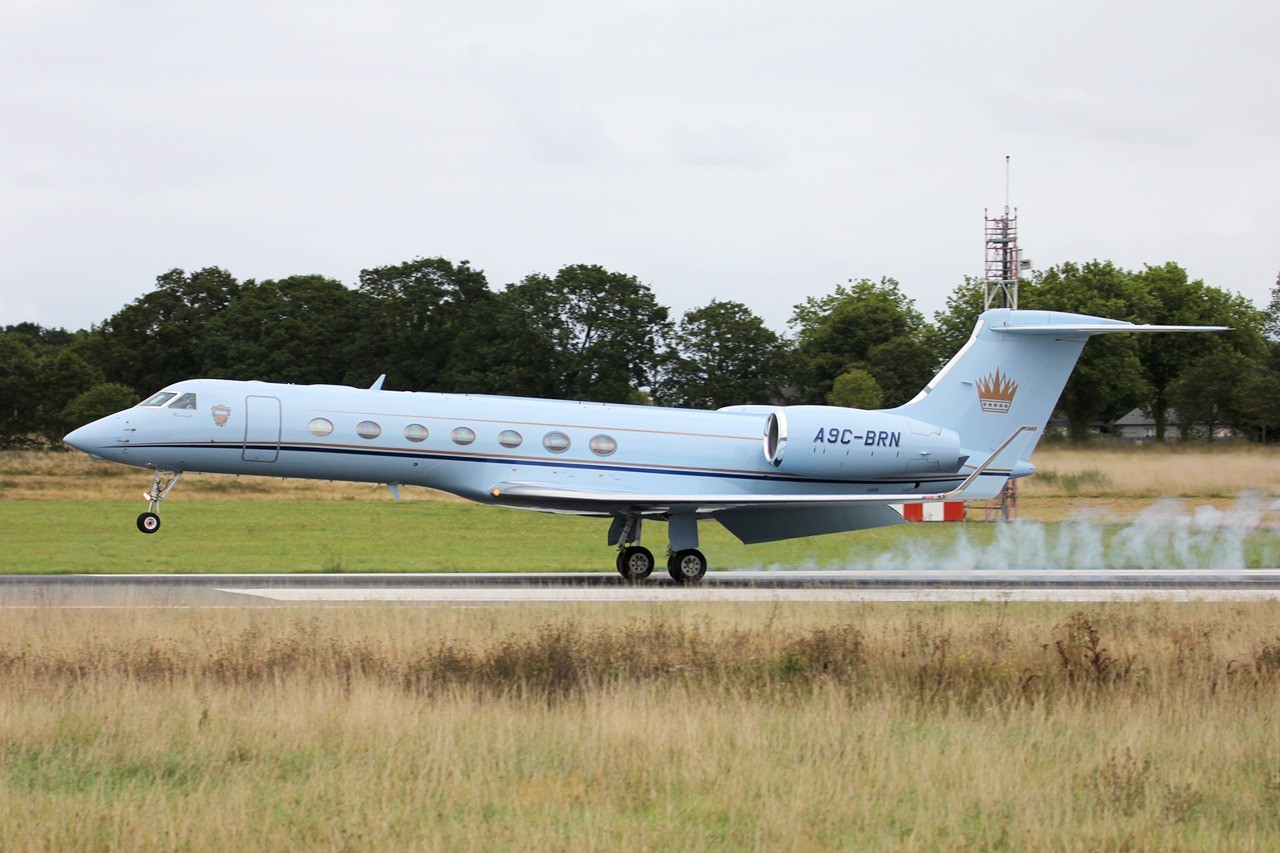 Gulfstream Aerospace GV-SP Gulfstream G550 Bahreïn Royal Flight + divers Le 26.08.14 YsTzxb