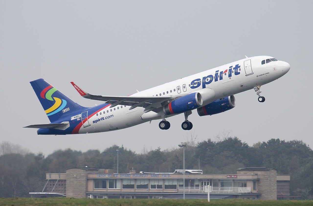 Airbus A320-232SL Spirit Airlines F-WWBU + divers le 29.10.2014 GkwEFu