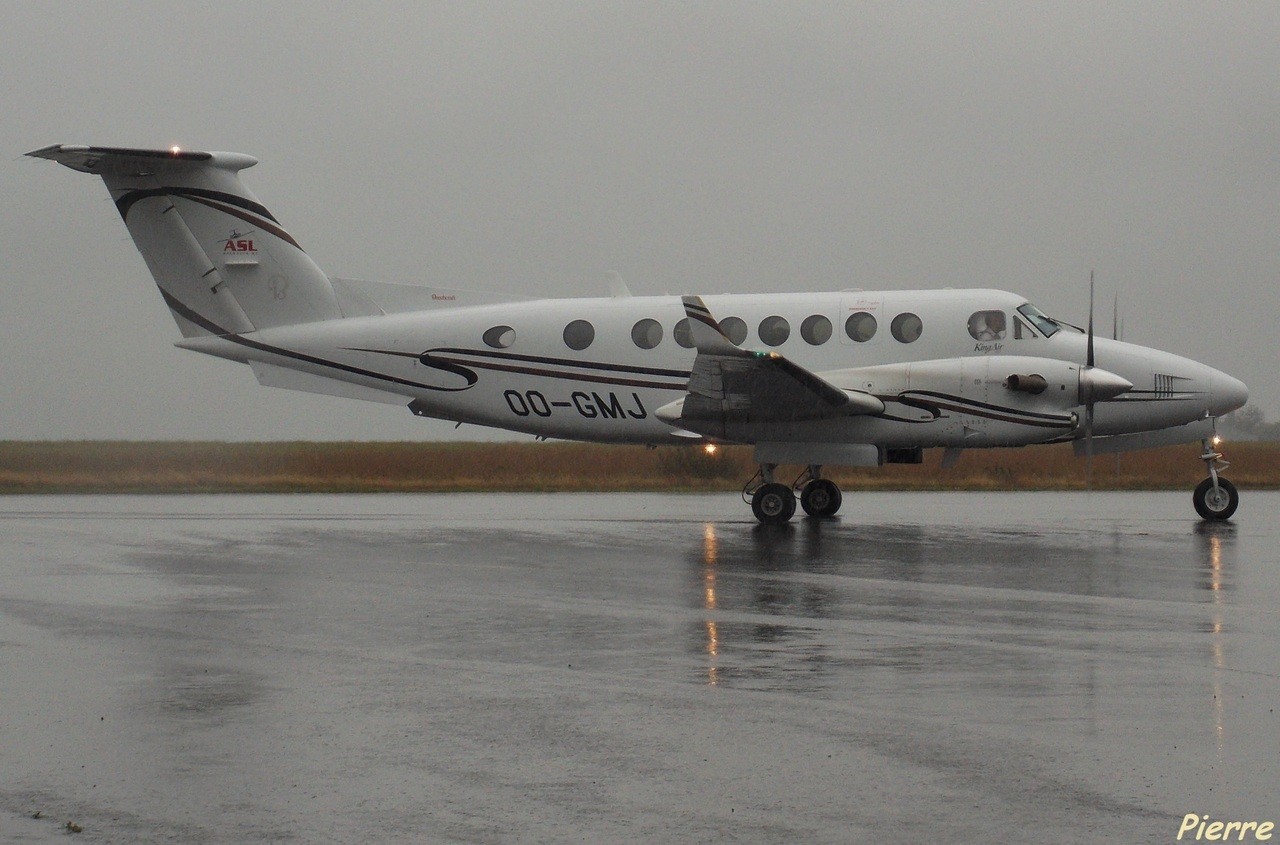 Embraer ERJ-190SR BA CityFlyer G-LCYU + Divers Le 12.10.14  RuE58f