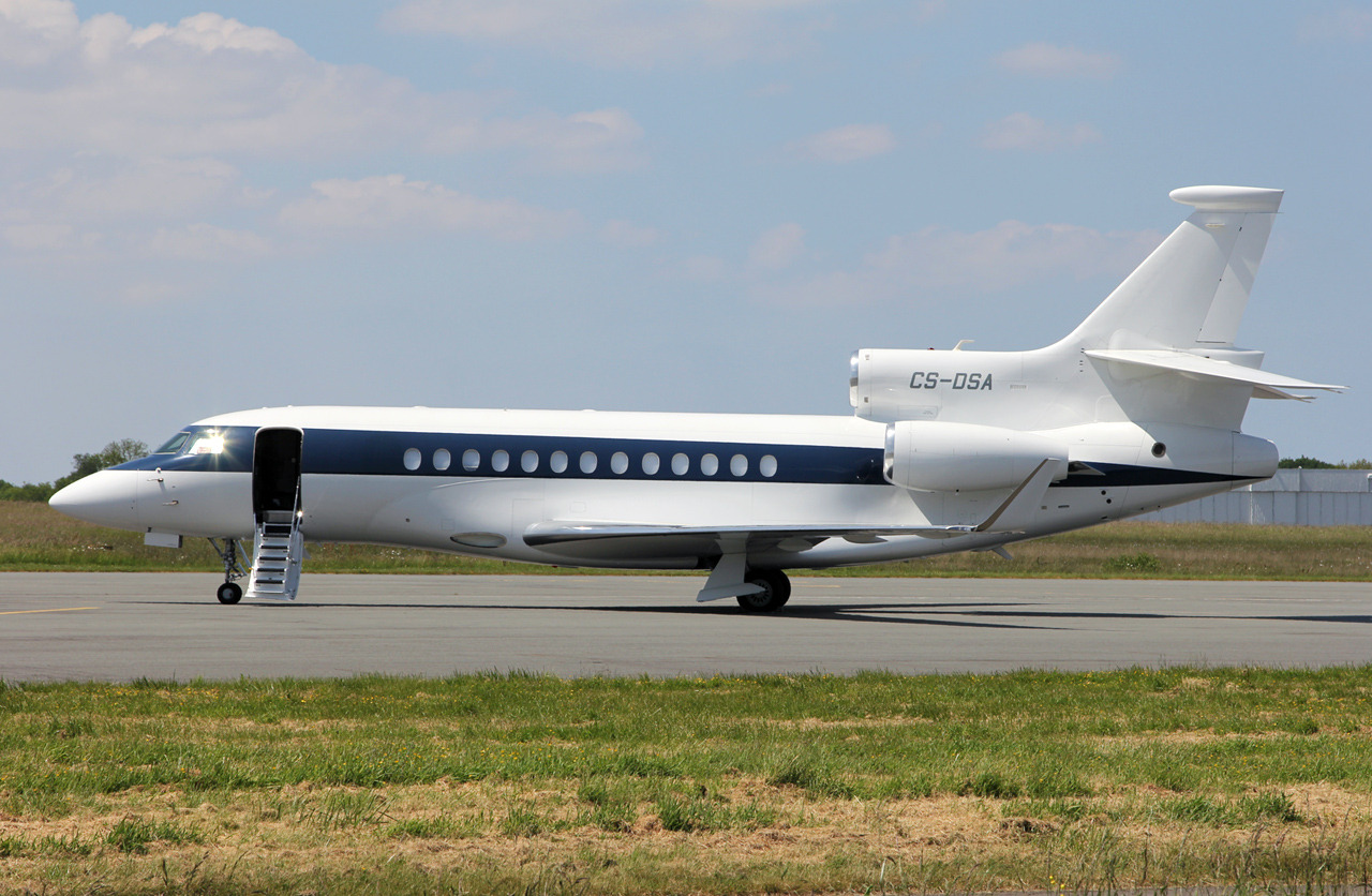 Falcon 7X NetJets Europe CS-DSA  + Boeing 737-8AS Ryanair EI-DPF le 18/05/2014 Wuqp