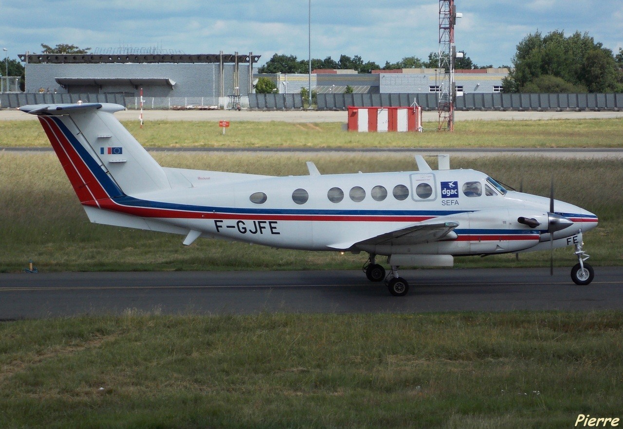 Embraer ERJ 170-200LR Flybe G-FBJC + Divers le 24/05/14 7dlh