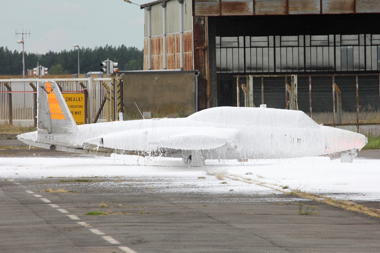 McDonnell Douglas MD-11F Lufthansa Cargo D-ALCE & Divers le 08.07.14 - Page 5 0evx