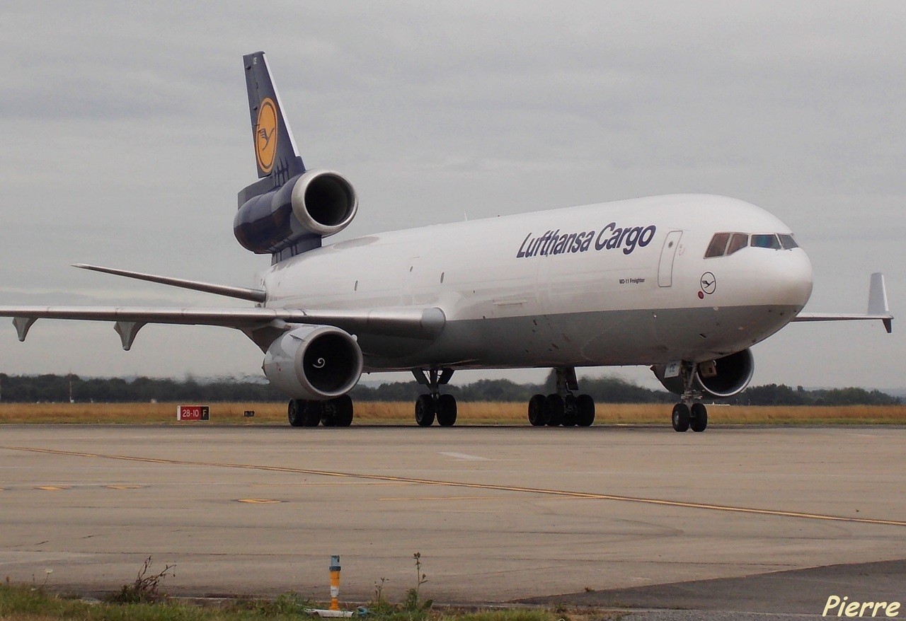 McDonnell Douglas MD-11F Lufthansa Cargo D-ALCE & Divers le 08.07.14 - Page 3 3j6t8