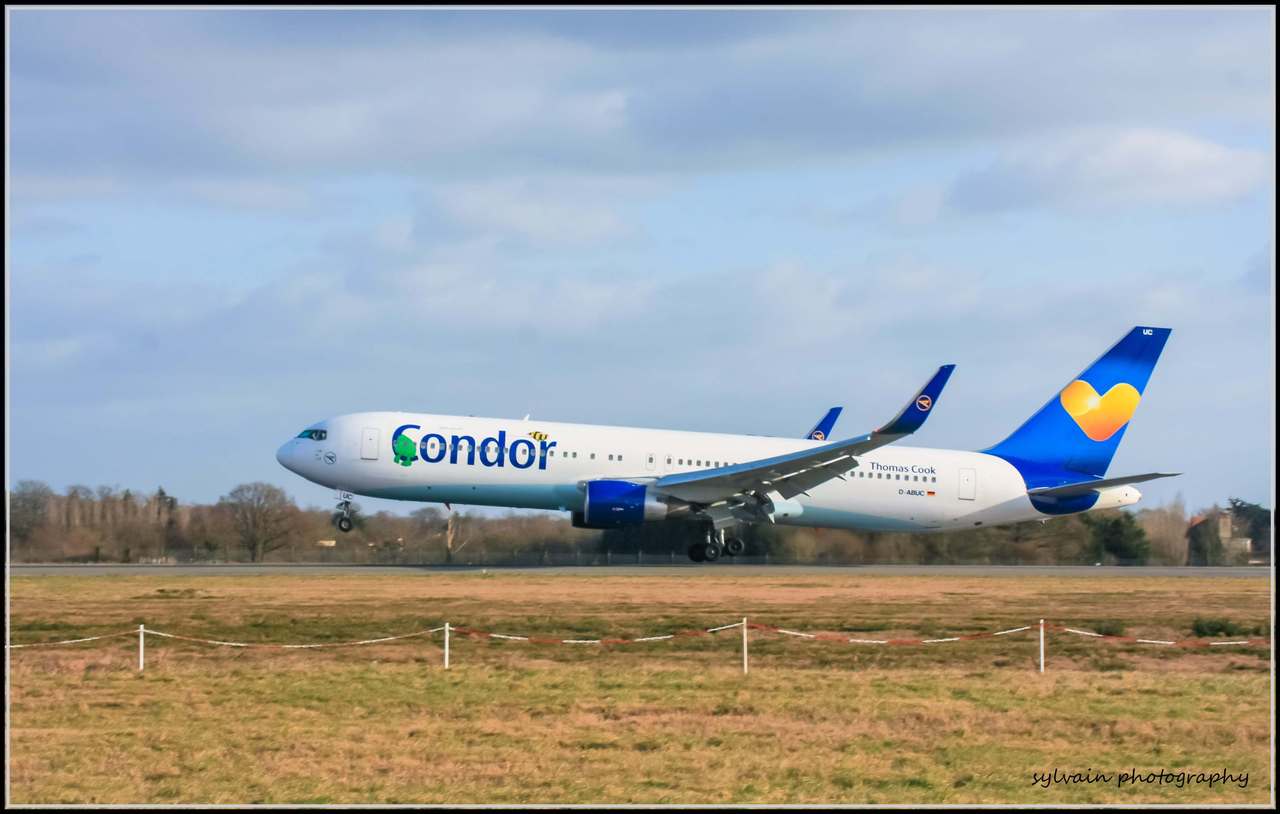 [08.02.2015] Boeing 767-330 (D-ABUC) CONDOR DsTA34