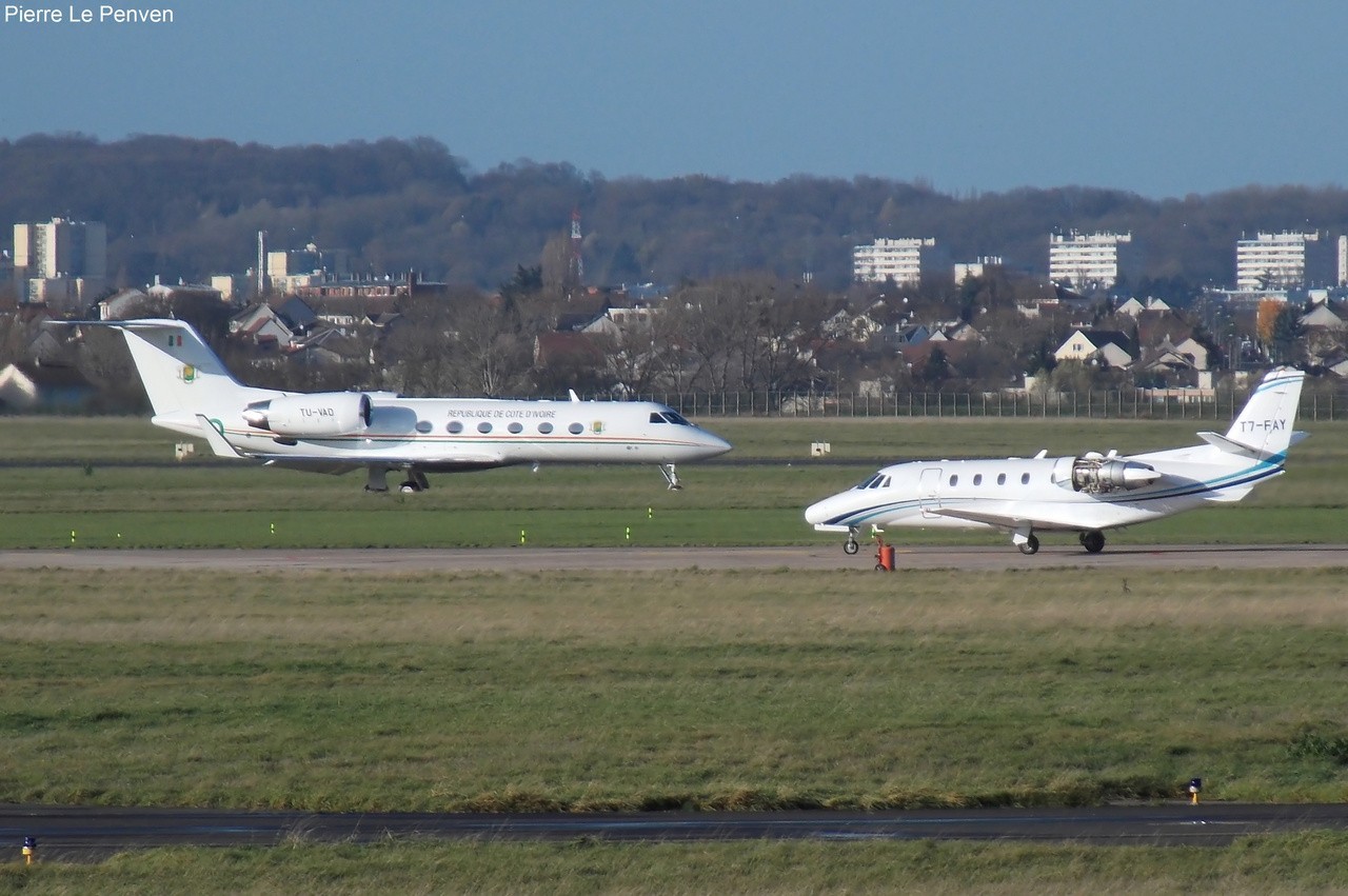 Paris - Le Bourget LFPB / LBG: Novembre 2015 VUGJb6