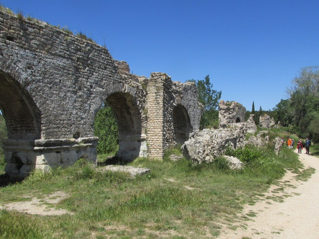 Randonnée culture Arles - Fontvieille - lundi 6 mai 2019 ZZroDB