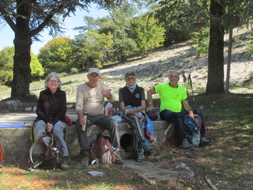 ( Jean-Marie et Gérard) Vitrolles en Luberon - Jeudi 6 octobre 2022 6zTY0b