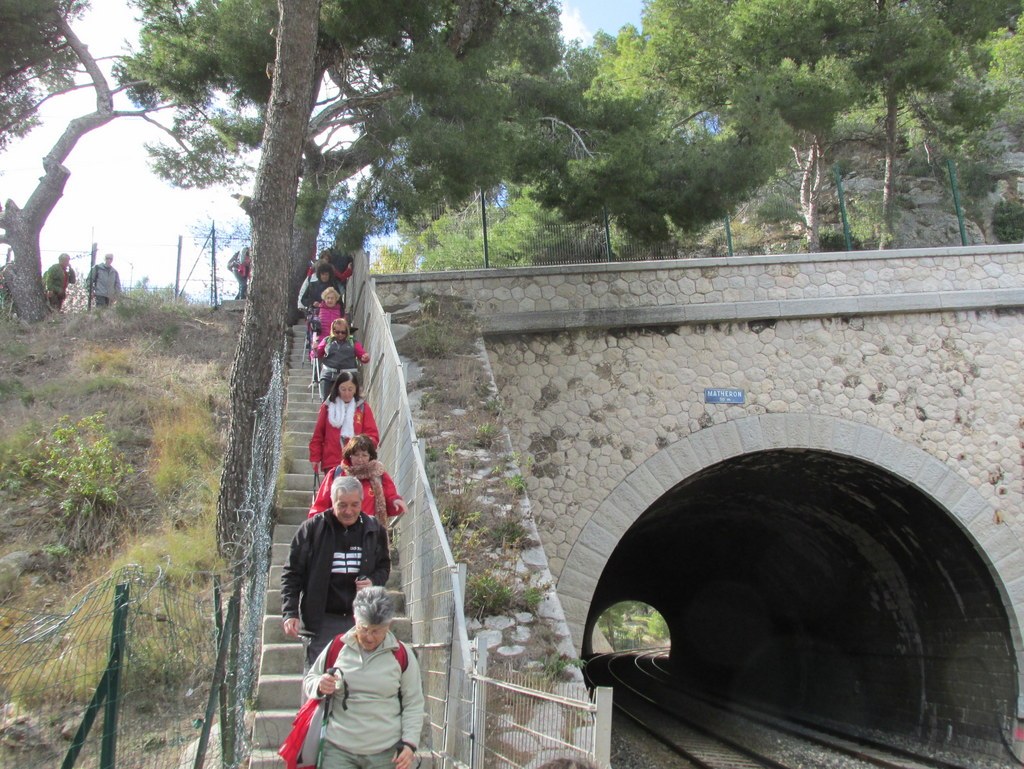 Ensuès - Calanque des eaux salées - jeudi 3 mars 2016 KGKY35